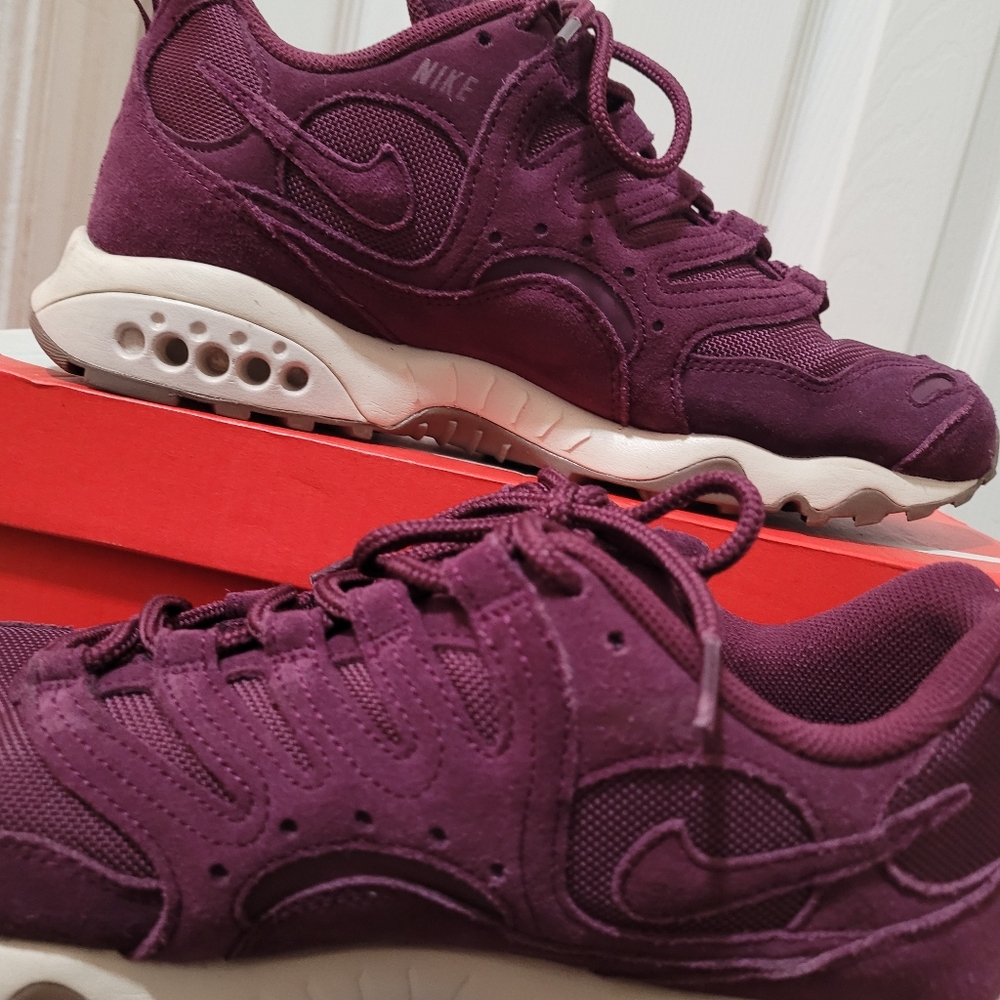 Nike Air Terra Humara Sneakers - Picture 5 of 9